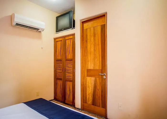 Capital Ohotel Cuamatzi 2* Zihuatanejo